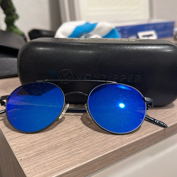 Vonzipper Sunglasses - Picture 1 of 3